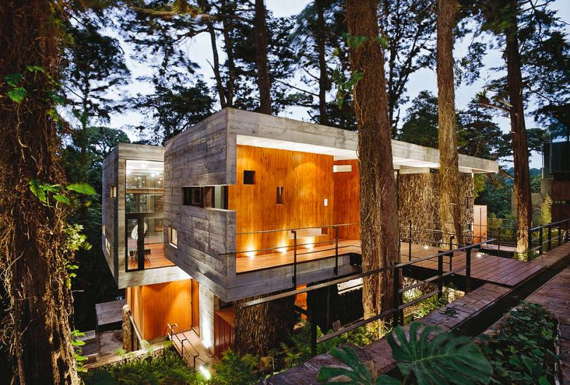 Corralo House, Guatemala by PAZ Arquitectura