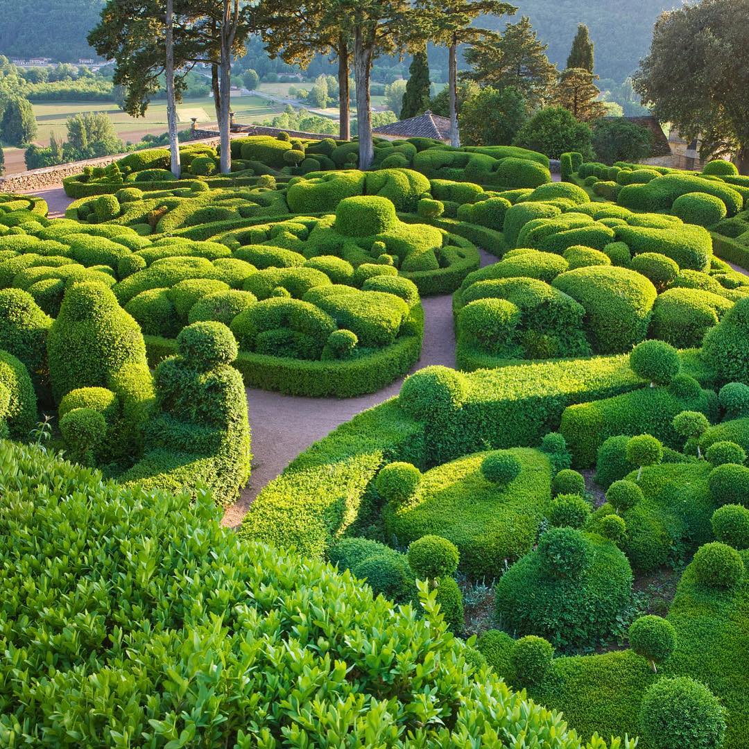 Clive Nichols Captures Marvelous Gardens You'll Want to Get Lost in The Overhanging Gardens of Marqueyssac