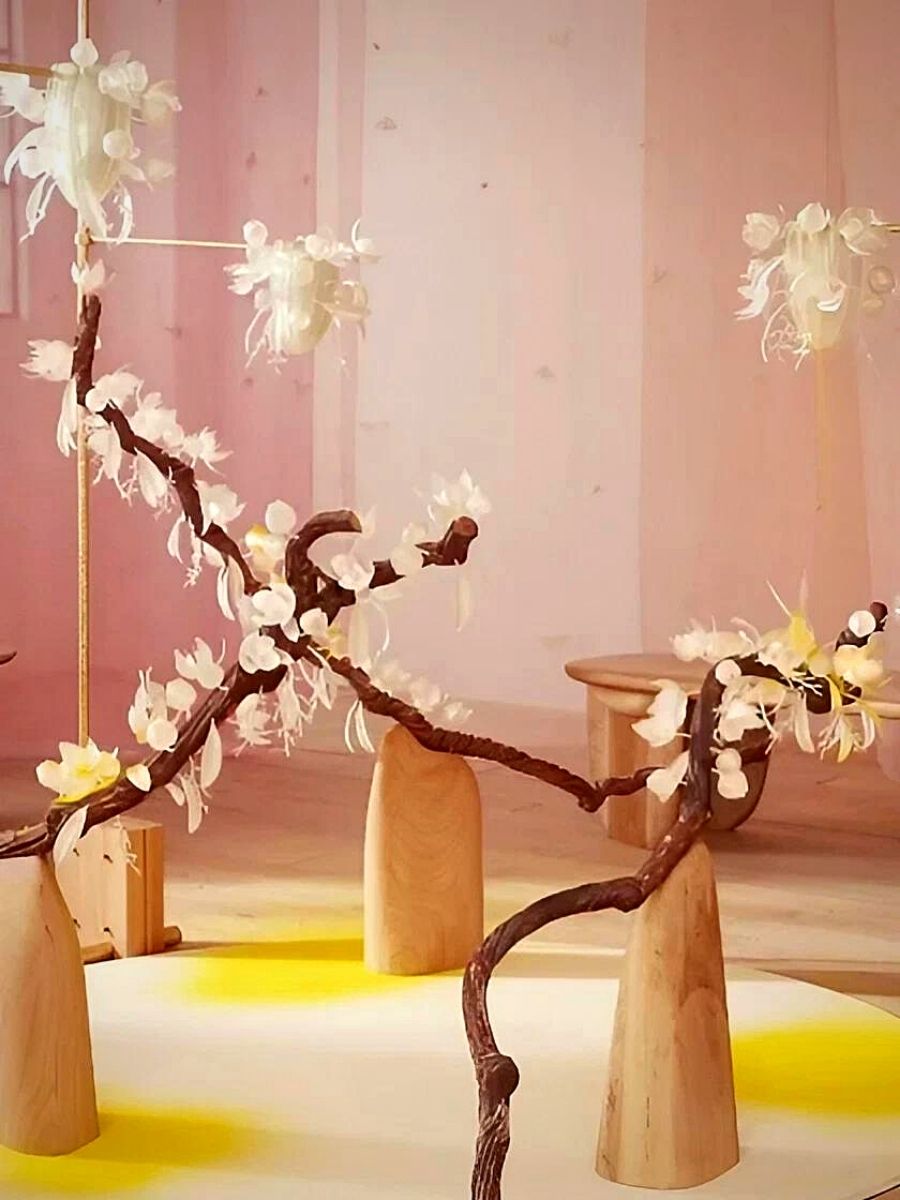 Fernando Laposse and Perrier-Jouët Nature-Inspired Floral Installation