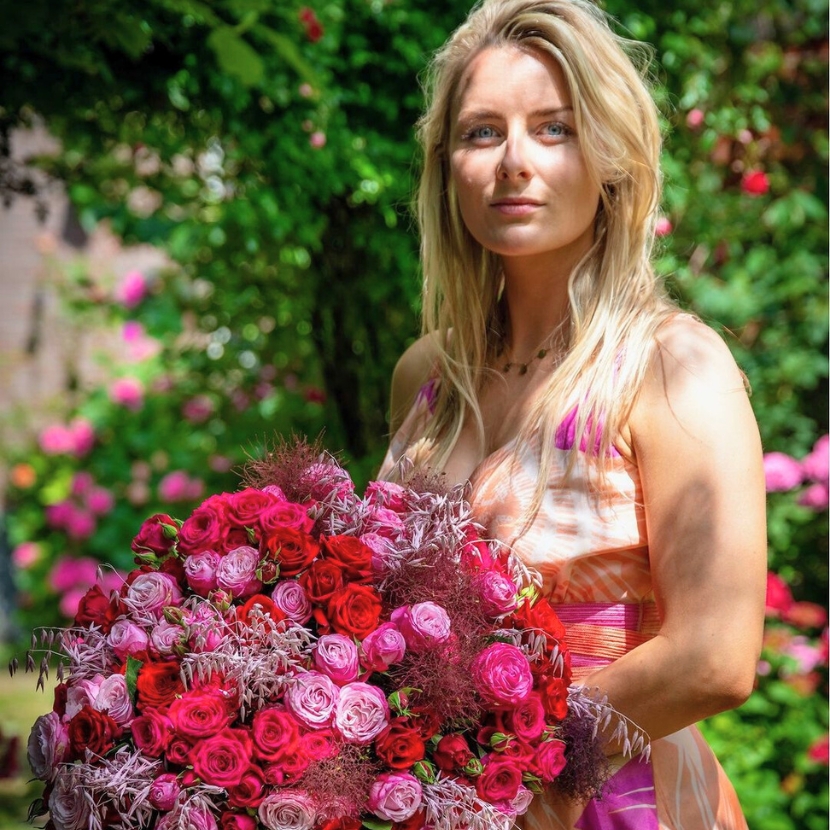 World of Spray Roses, bouquet challenge Interplant Roses
