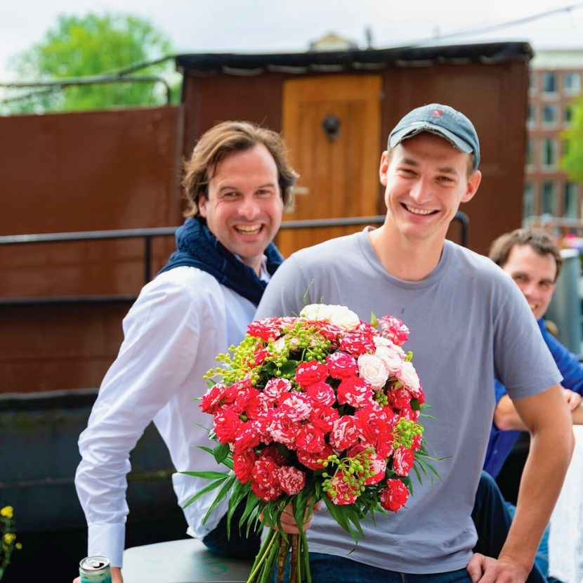 World of Spray Roses, mixed floral challenge Interplant Roses