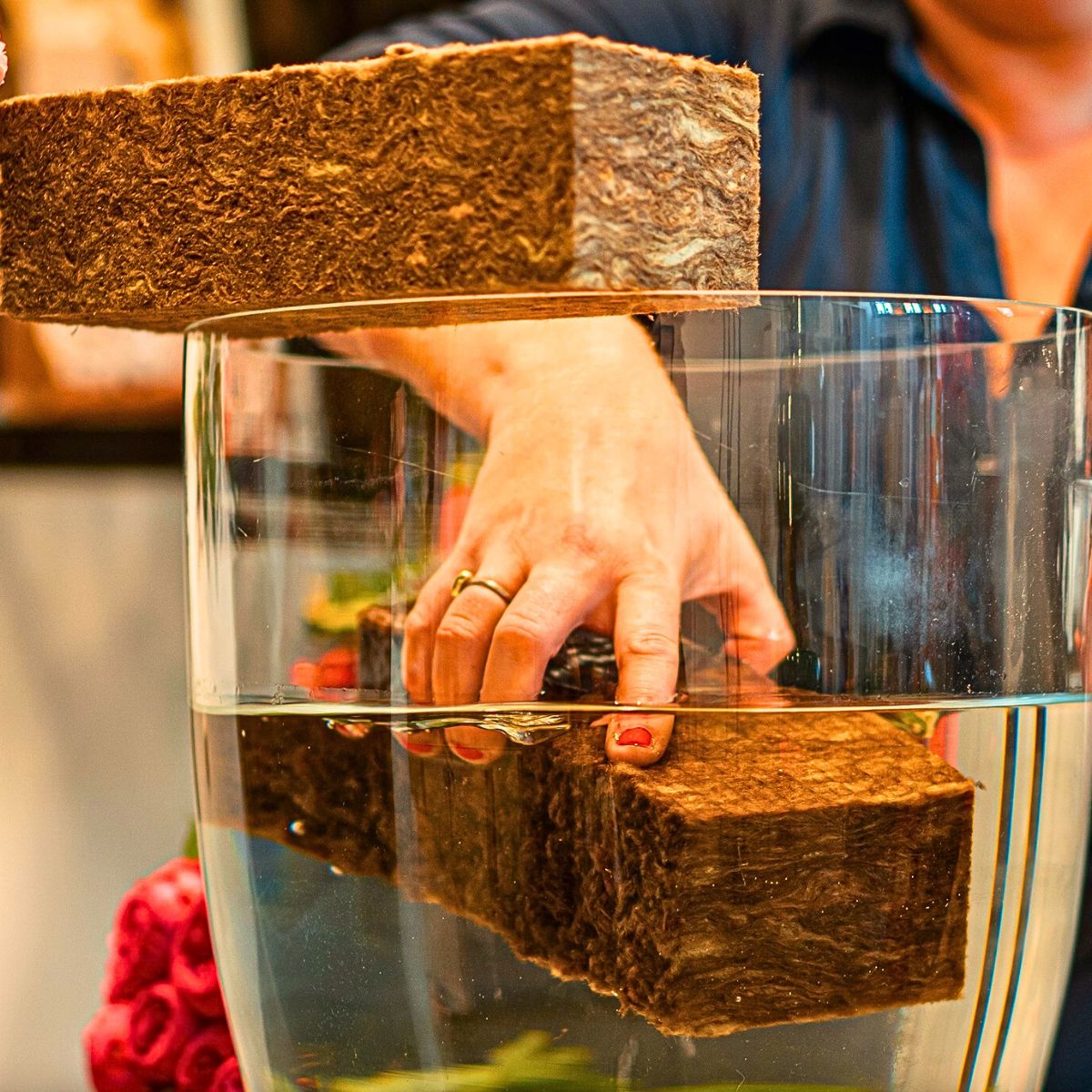 Sideau® Block Sideau® Block From Agra Wool Presents a Sustainable and Eco-Friendly Alternative for Floristry